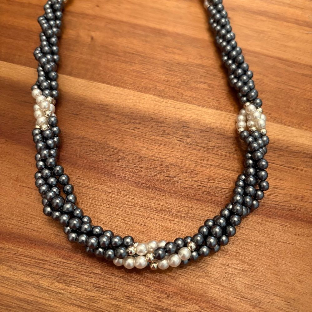 Park Lane | Vintage Faux Pearl Necklace | Grey/White | 20” Length